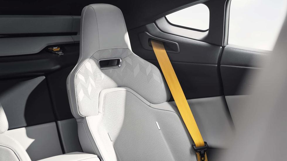 Το νέο Polestar 5 έφτασε με 884 άλογα και 670 χιλιόμετρα αυτονομία